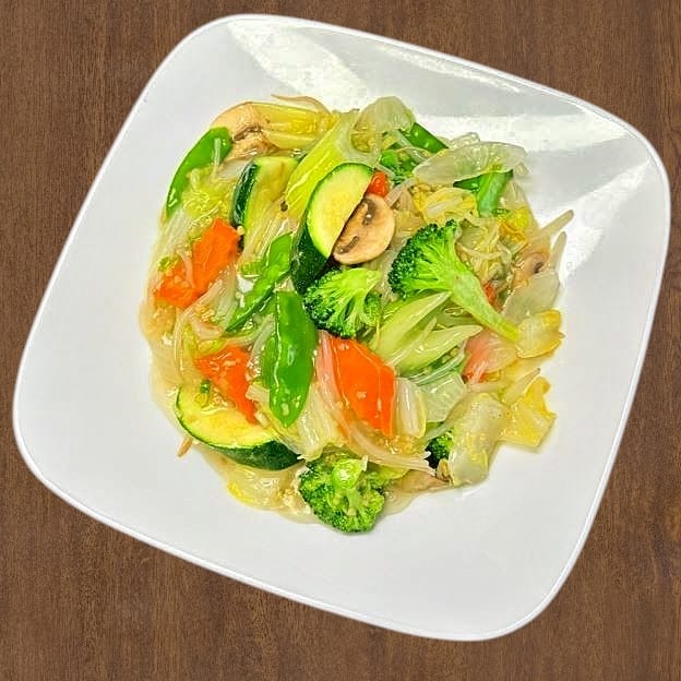 Vegetable Chow Mein 素菜炒面.