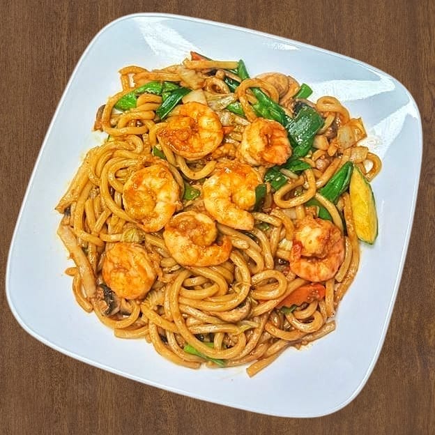 Shrimp Yaki Udon 日式大虾炒乌冬面.