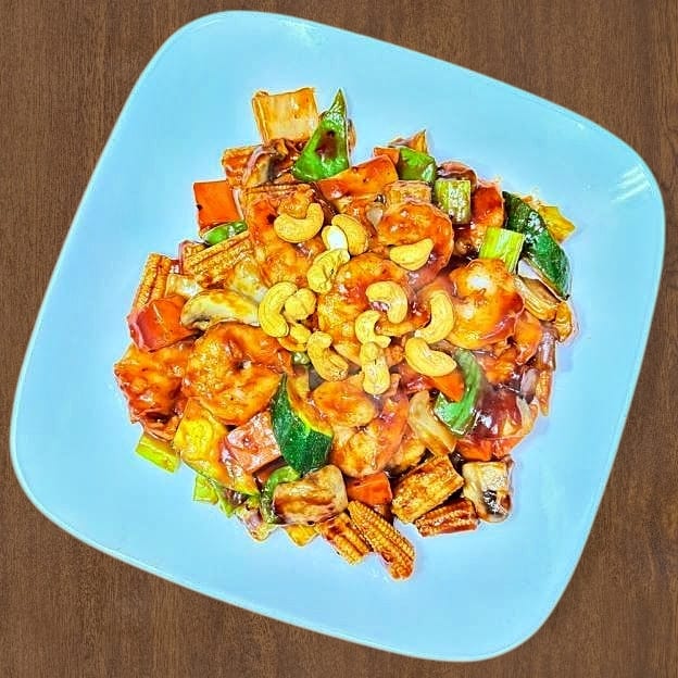 Shrimp with Cashew Nuts 腰果虾.