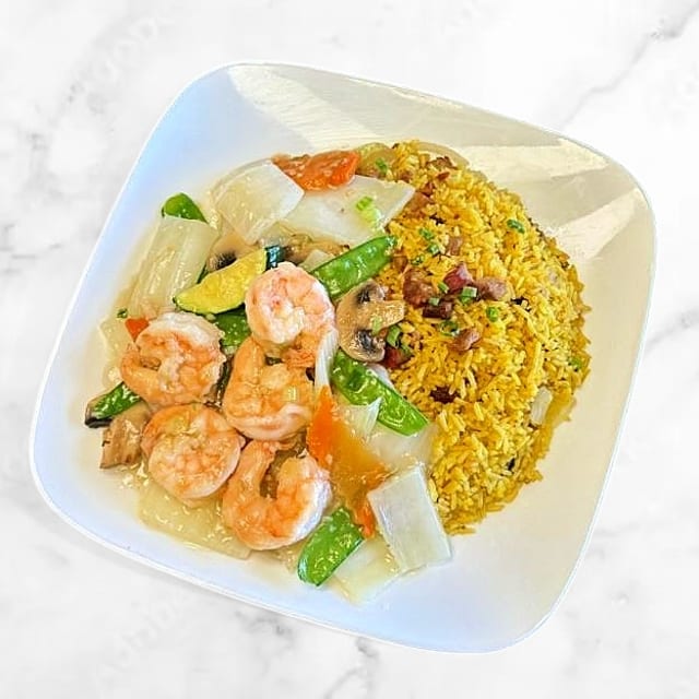 Shrimp with Chinese Veggie.