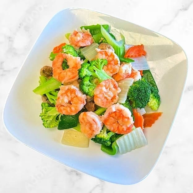 Steamed Jumbo Shrimp with Mixed Vegetables 蒸什菜大虾.