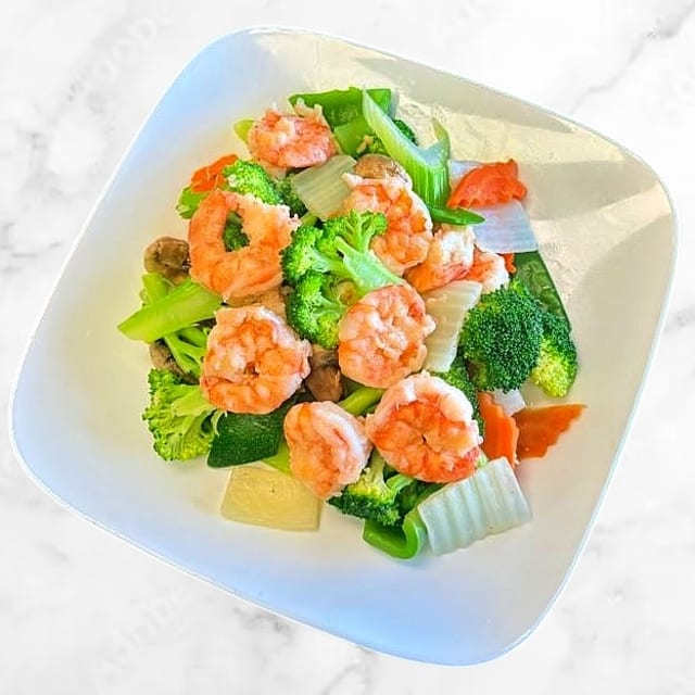 Steamed Jumbo Shrimp with Mixed Vegetables.