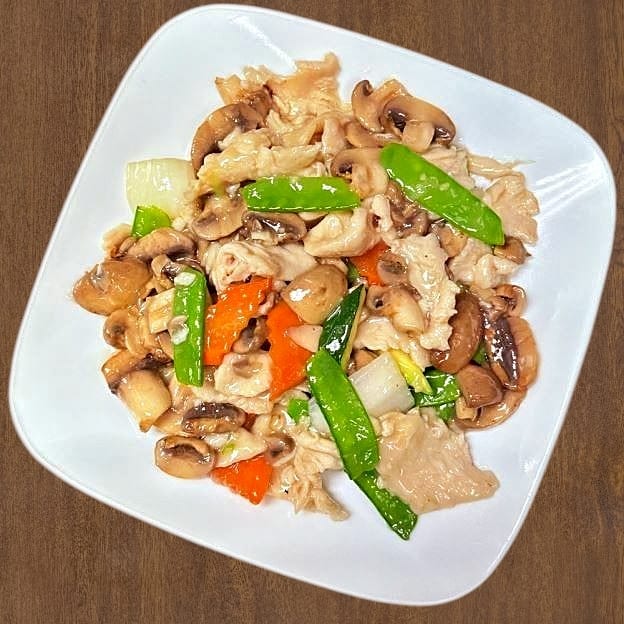 Moo Goo Gai Pan 蘑菇鸡片.