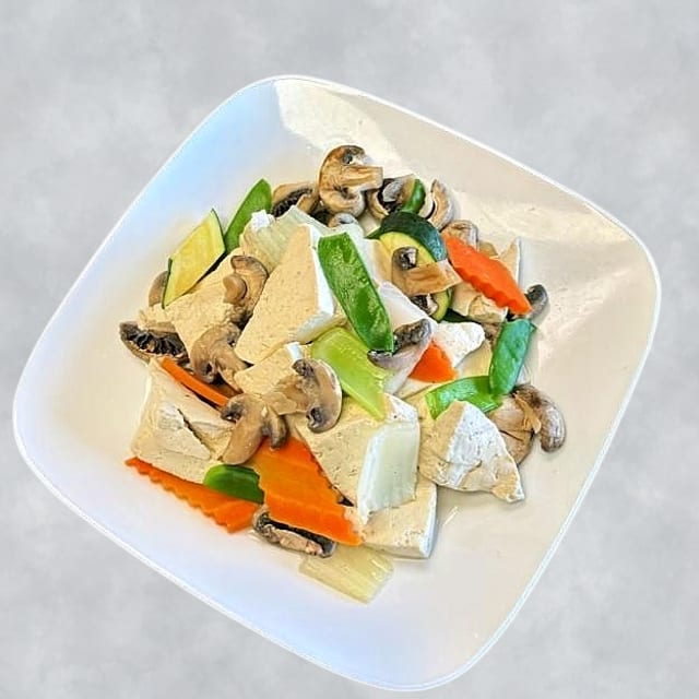Steamed Tofu with Black Mushroom.