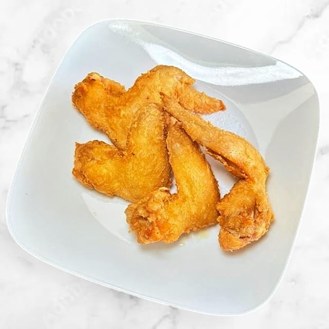 Fried Chicken Wings.