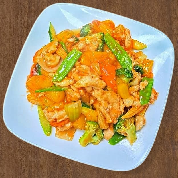 Pineapple Chicken 菠萝鸡.
