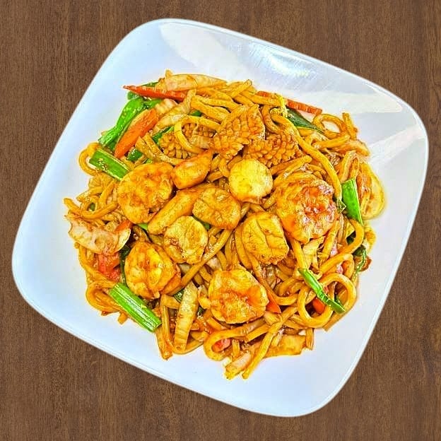 Seafood Yaki Udon 日式海鲜炒乌冬面.